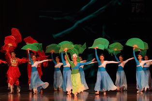 文藝輕騎下基層，時代新風潤紅塔